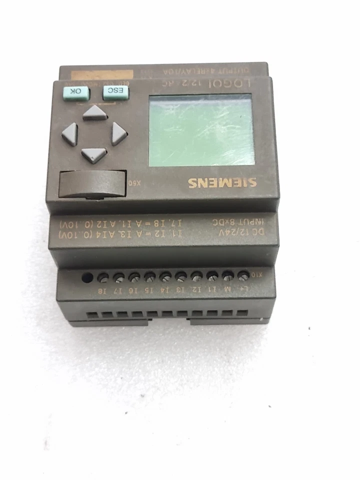 Siemens 6ED1052-1MD00-0BA6 Logo 12/24Rc Module (Light On)